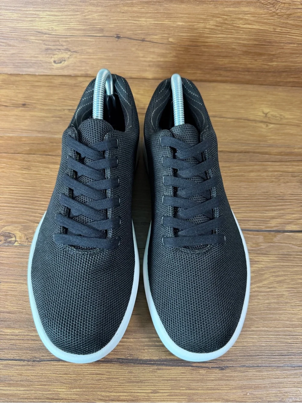Atoms Model 000 Sneakers Women’s Size 9.5 Black Shoes